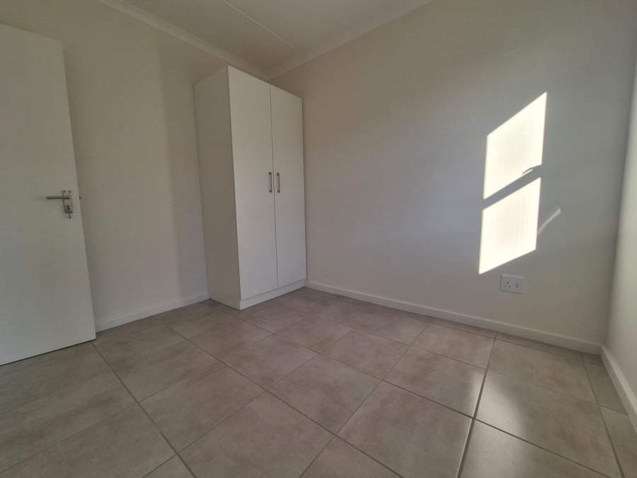 To Let 2 Bedroom Property for Rent in Stellendale Western Cape